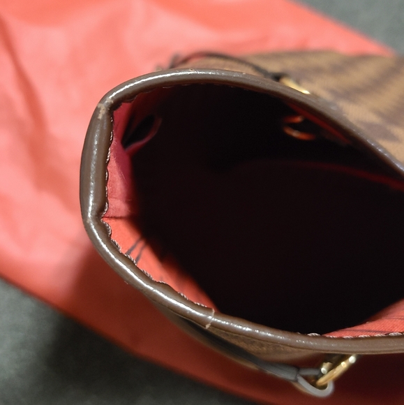 Louis Vuitton Neverfull GM - Picture 7 of 10